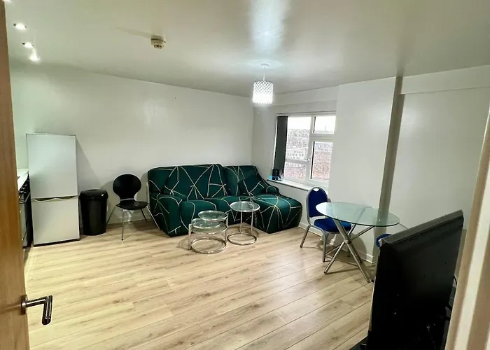 Modern 1-bed Retreat Cozy, Bright And * ブラッドフォード