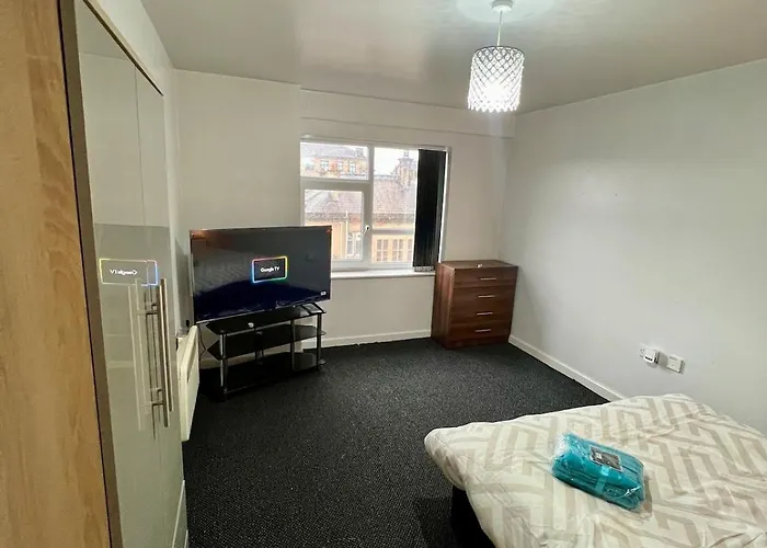 Modern 1-bed Retreat Cozy, Bright And *