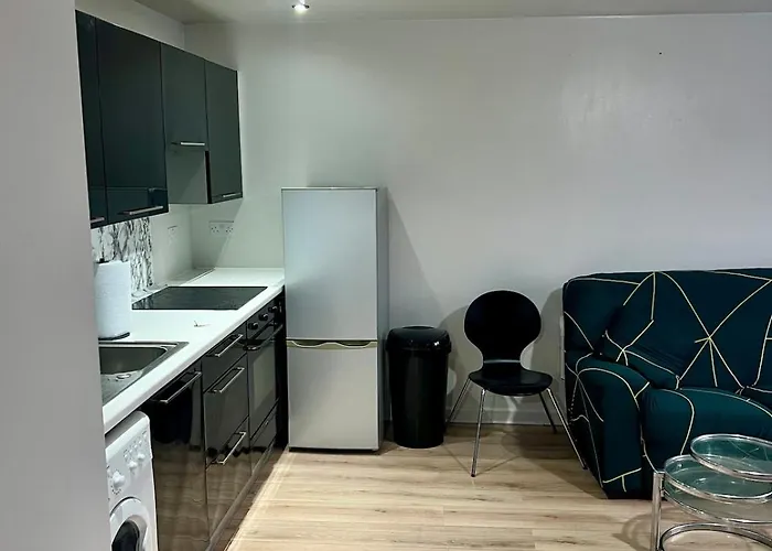 Modern 1-bed Retreat Cozy, Bright And アパート *