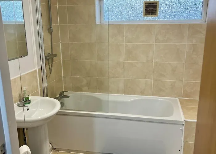 Modern 1-bed Retreat Cozy, Bright And Appartement Bradford (West Yorkshire)